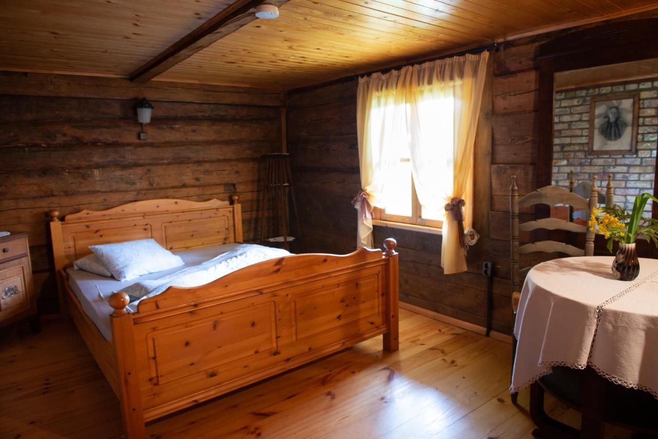 Ergli Hotell Bernāti Exteriör bild
