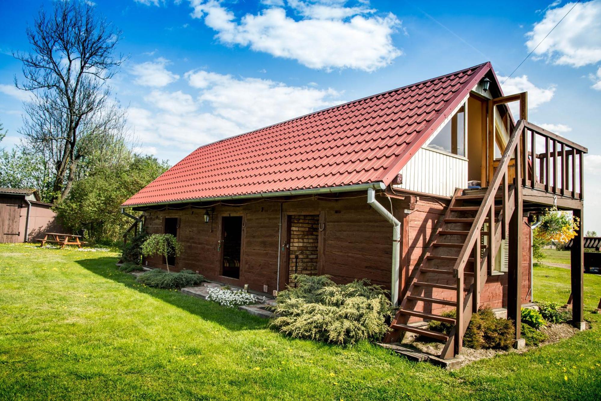 Ergli Hotell Bernāti Exteriör bild