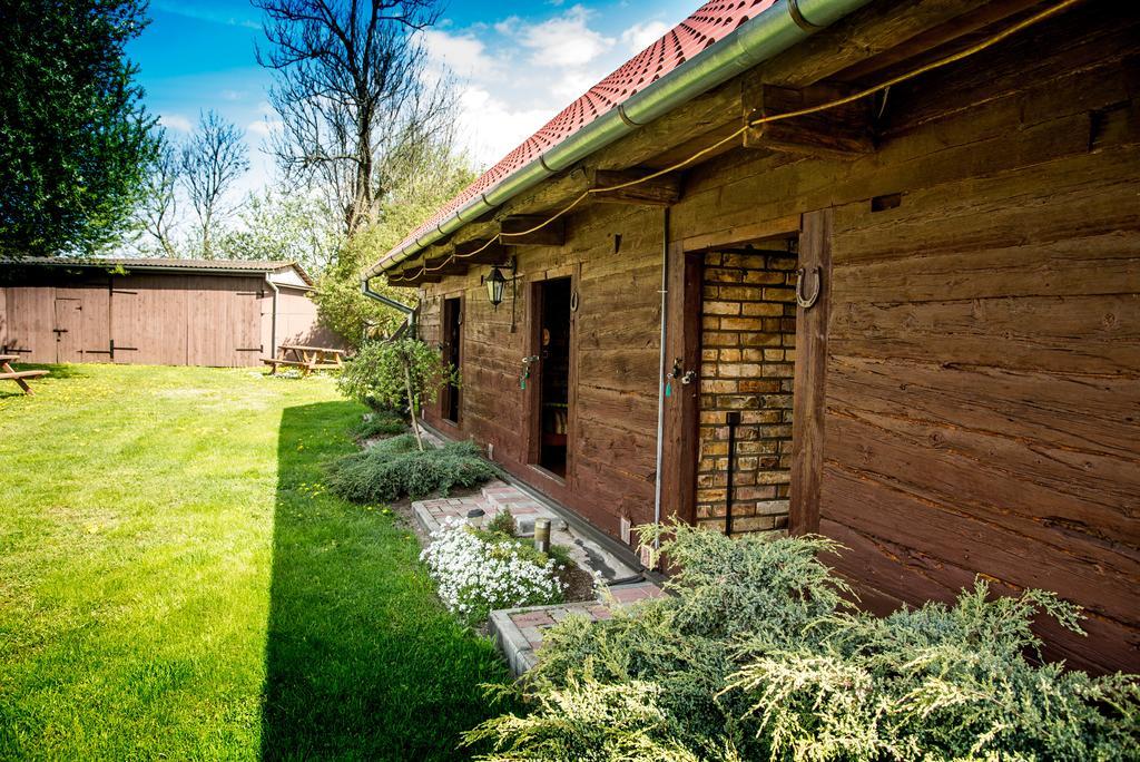Ergli Hotell Bernāti Exteriör bild
