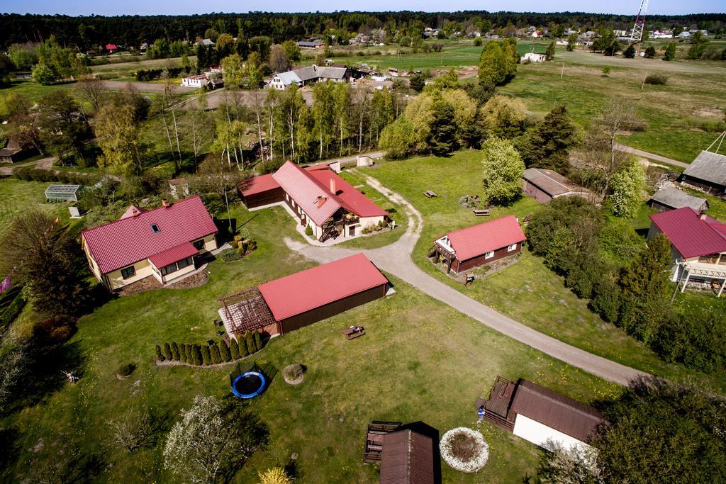 Ergli Hotell Bernāti Exteriör bild