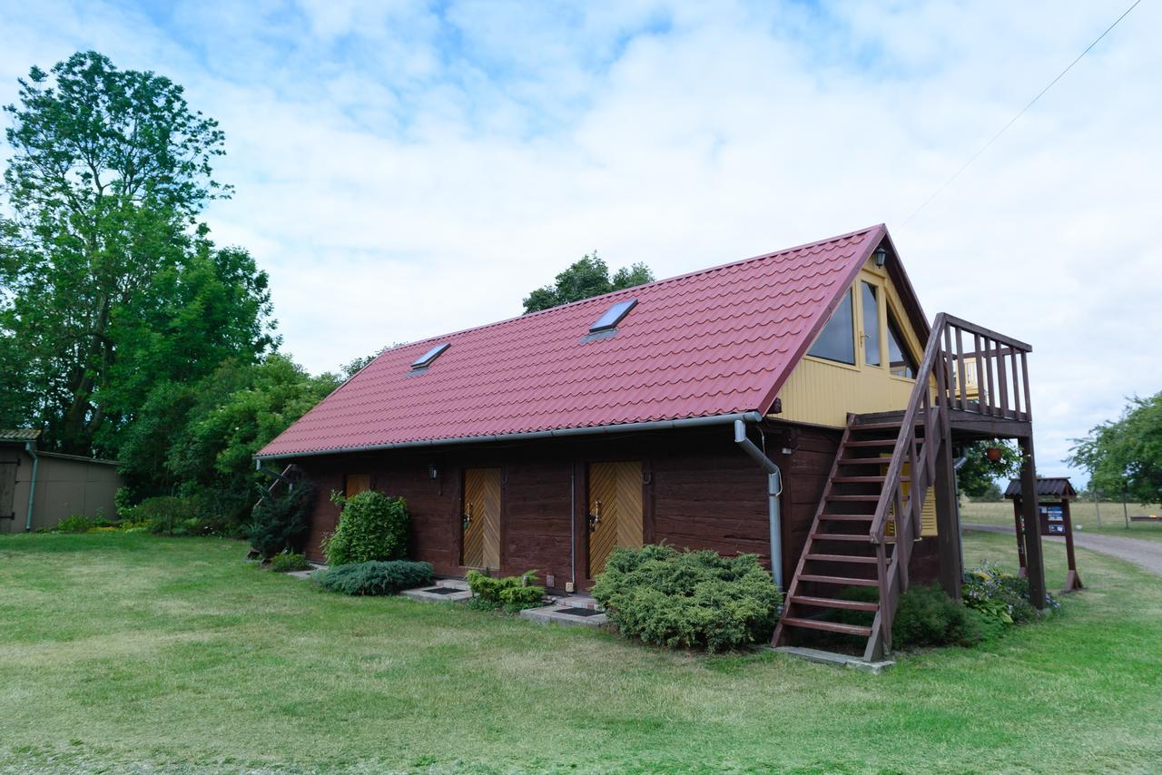 Ergli Hotell Bernāti Exteriör bild